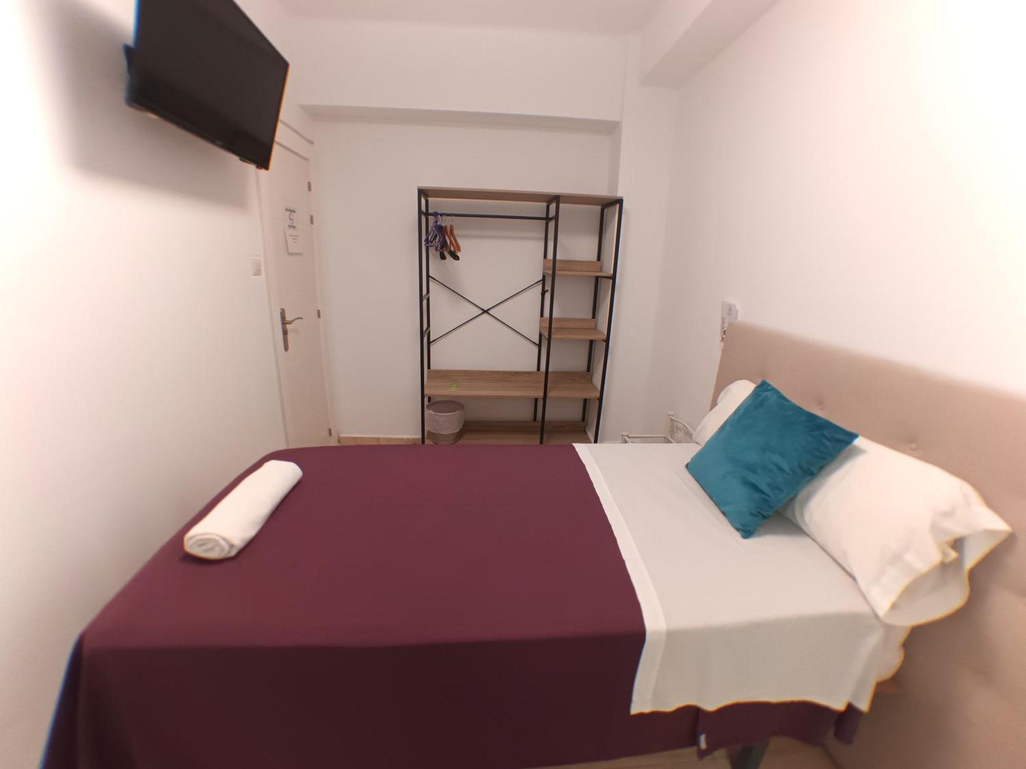 Pension La Estacion Логроньо Экстерьер фото